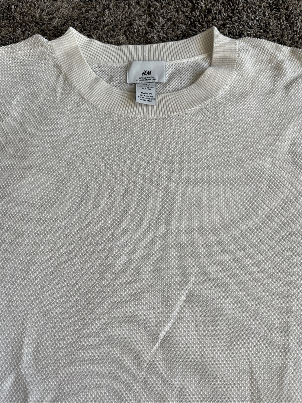 H&M Men's Short-Sleeve Crewneck Knit Shirt in Cream. Like new. Small - Picture 4 of 7